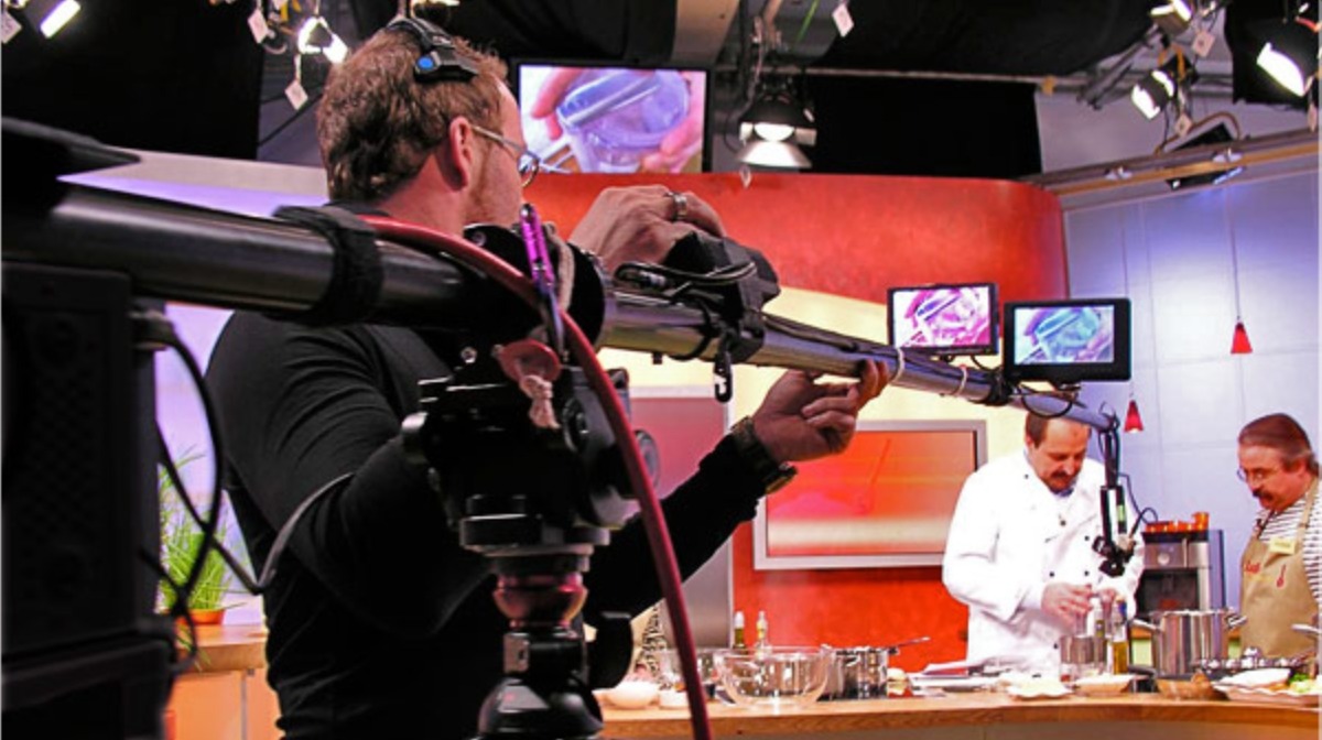 Polecam über dem Kochstudio bei „Lafer: Einfach Kochen“